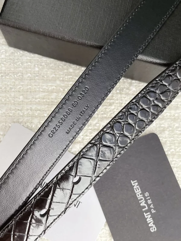 Saint Laurent belt