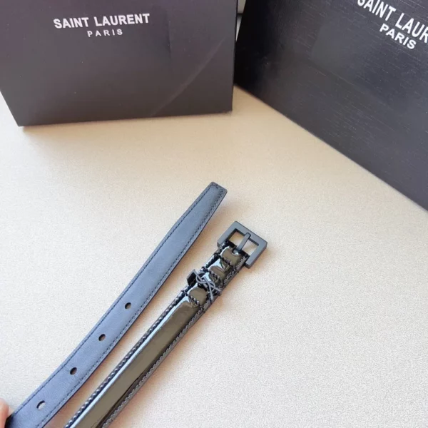 Saint Laurent belt