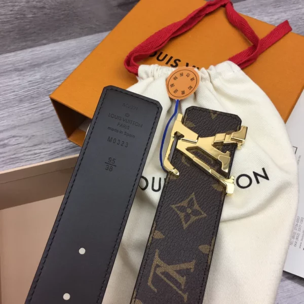 Louis Vuitton belt