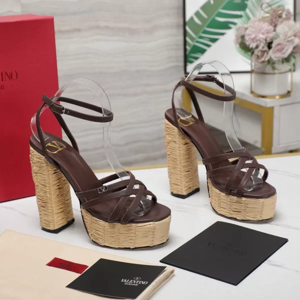 Valentino shoes - Reps shoes