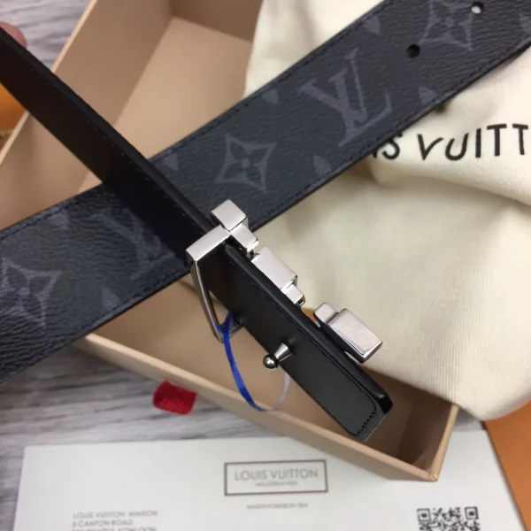 Louis Vuitton belt