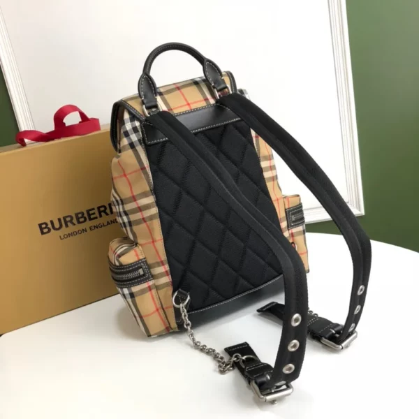 Burberry bag - rep bags