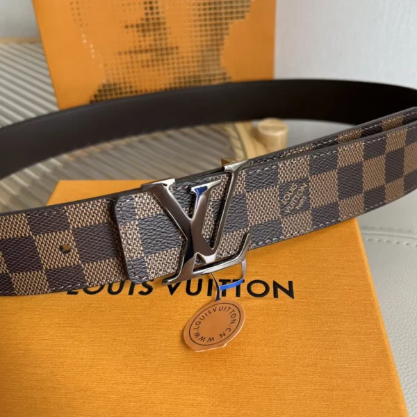 Louis Vuitton belt