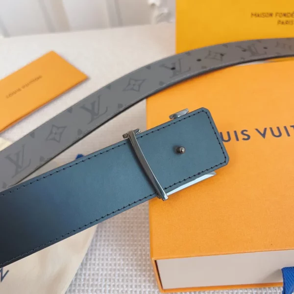 Louis Vuitton belt