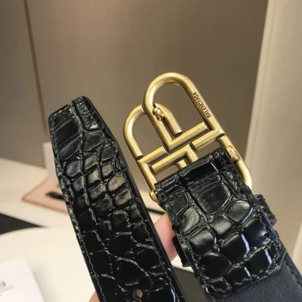 Balenciaga belt