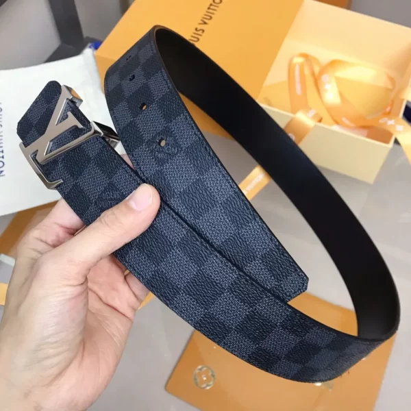 Louis Vuitton belt