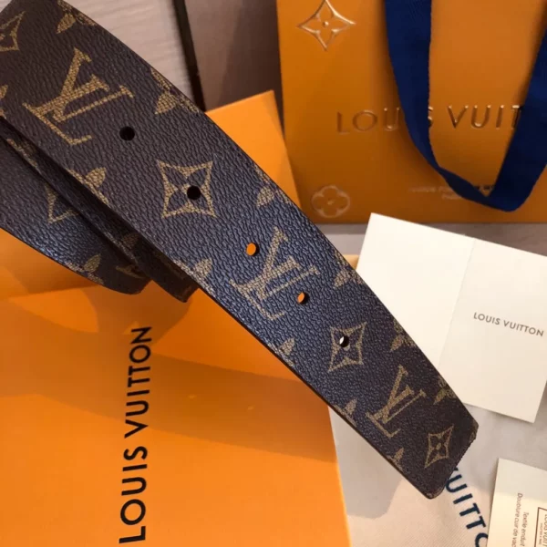 Louis Vuitton belt