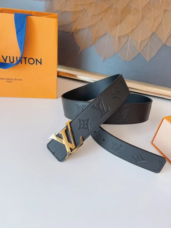 Louis Vuitton belt