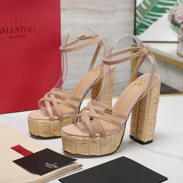 Valentino shoes - Reps shoes