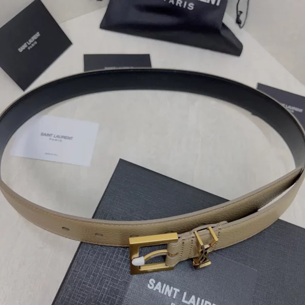 Saint Laurent belt