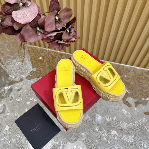 Valentino shoes - Reps shoes