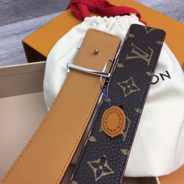 Louis Vuitton belt