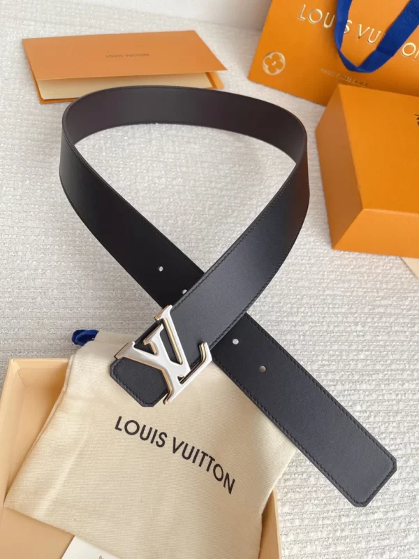 Louis Vuitton belt