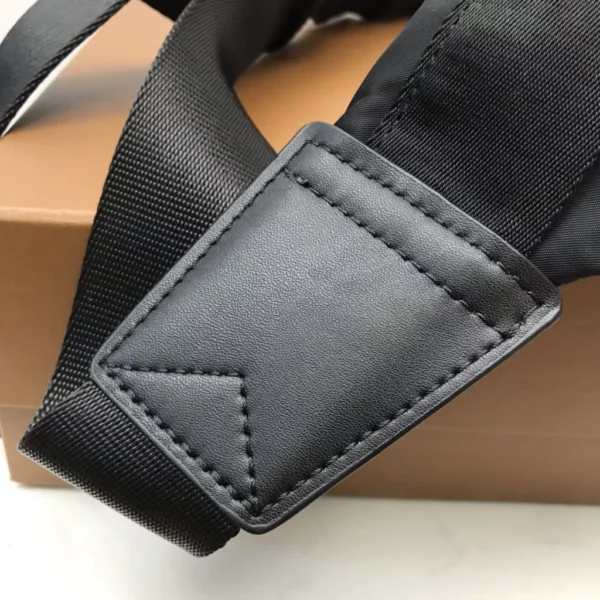 Burberry bag - rep bags