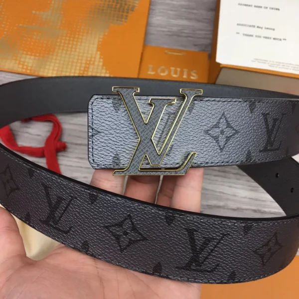 Louis Vuitton belt