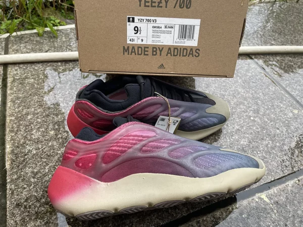 Adidas Yeezy 700 V3 Fade Carbon-05-27 - Replica shoes