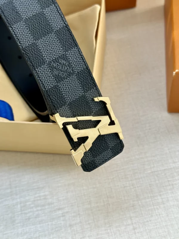 Louis Vuitton belt