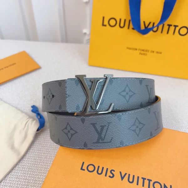 Louis Vuitton belt