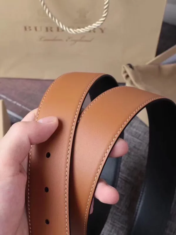 Burberry belt