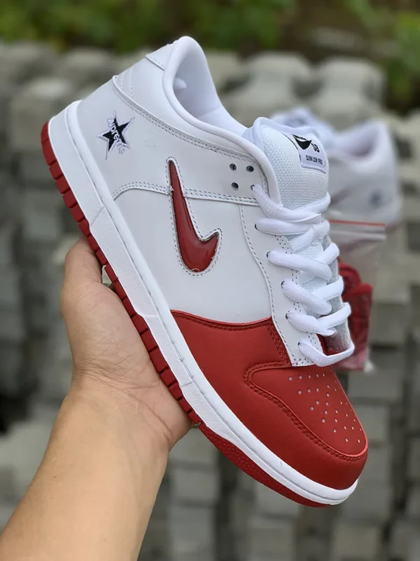 Supreme x Nike SB Dunk Low - Replica shoes