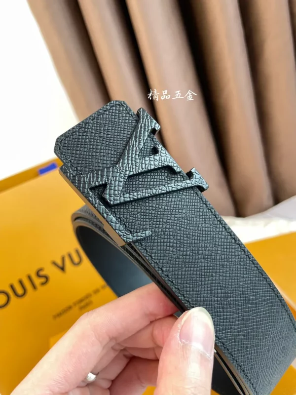 Louis Vuitton belt