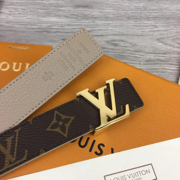 Louis Vuitton belt