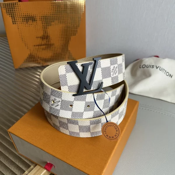 Louis Vuitton belt