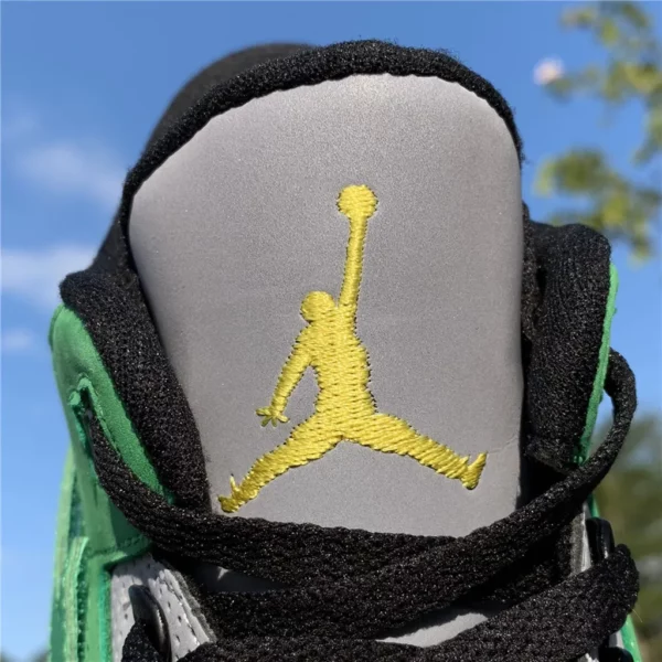 Air Jordan 3 Tinker Oregon Ducks PE - 2018-12-24 - Replica shoes