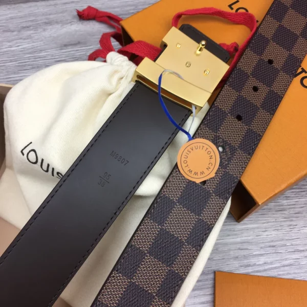 Louis Vuitton belt