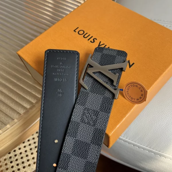 Louis Vuitton belt