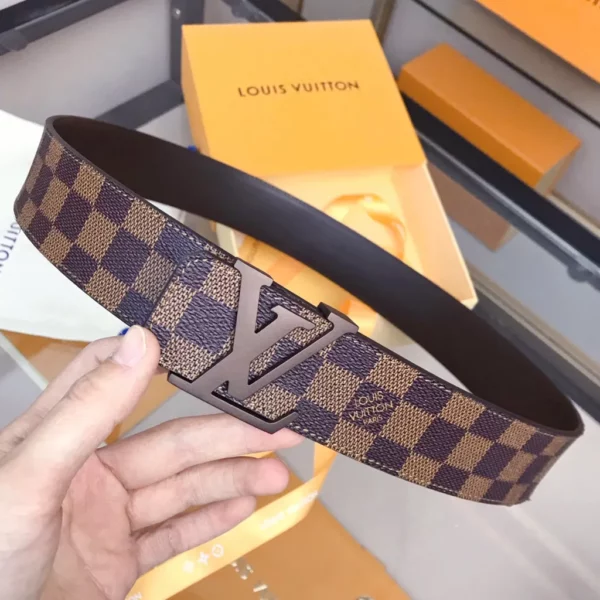 Louis Vuitton belt