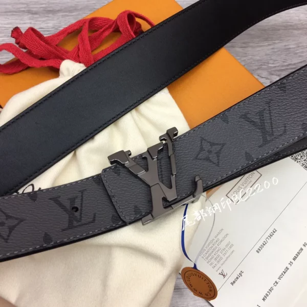 Louis Vuitton belt