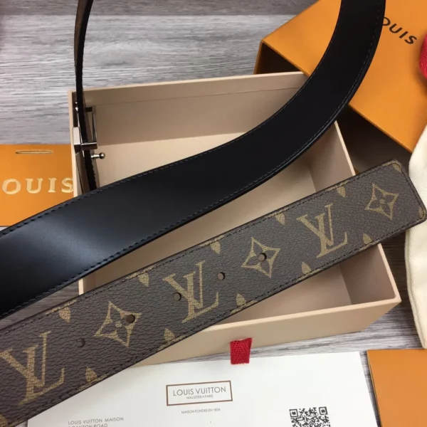 Louis Vuitton belt