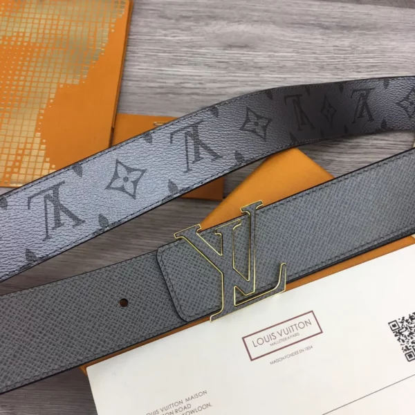 Louis Vuitton belt