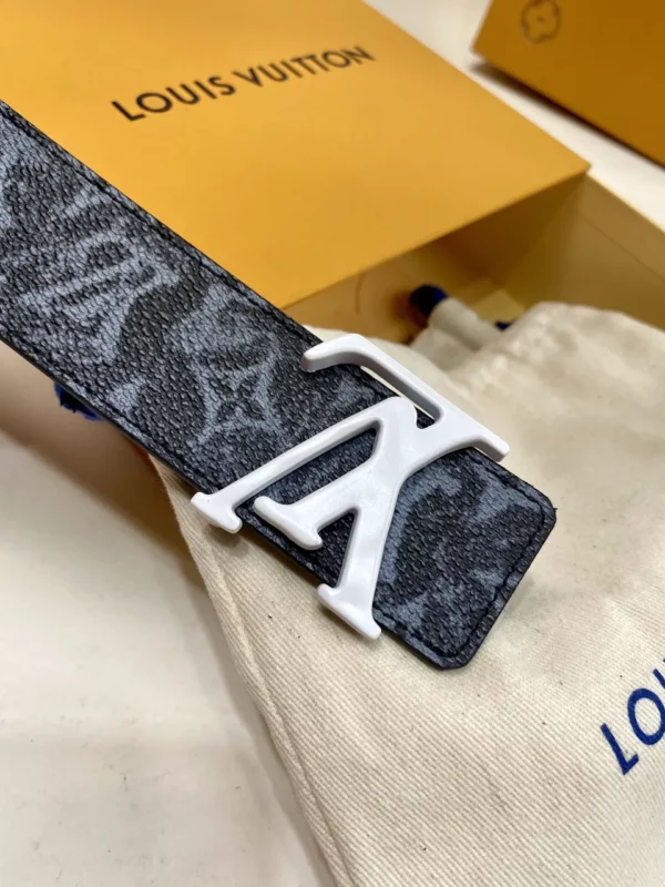 Louis Vuitton belt