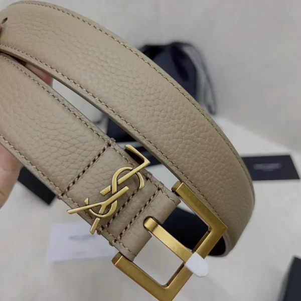 Saint Laurent belt