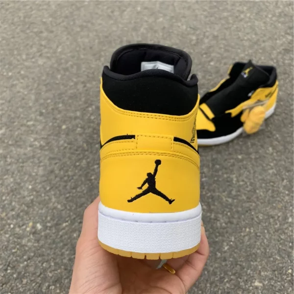 Air Jordan 1 Mid New Love - 2019-01-24 - Replica shoes