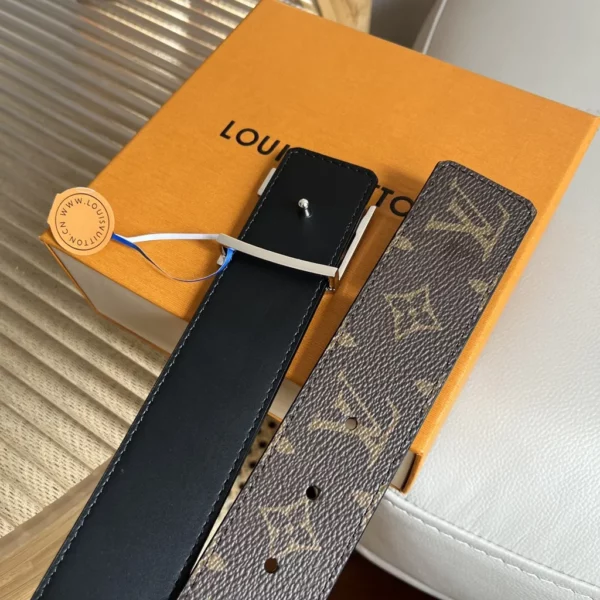 Louis Vuitton belt