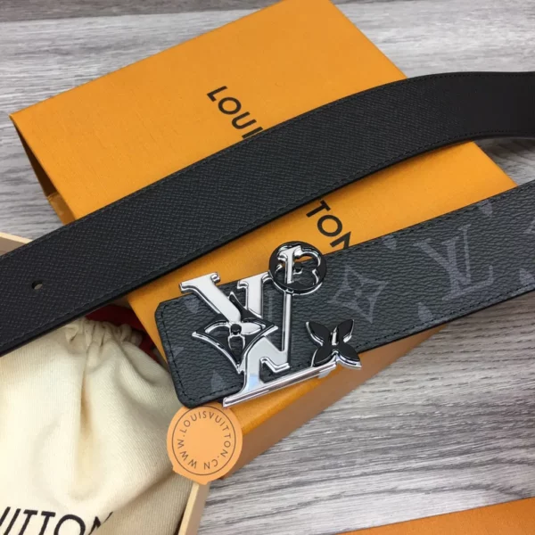 Louis Vuitton belt