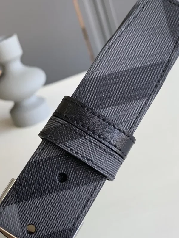 Burberry belt