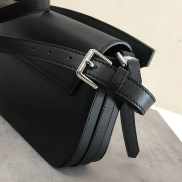 Burberry bag - replica bags