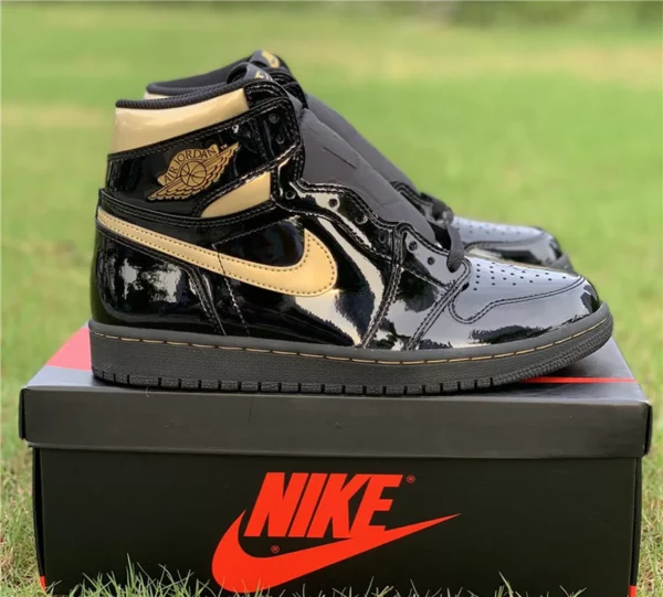 Air Jordan 1 High OG BlackMetallic Gold - Replica shoes