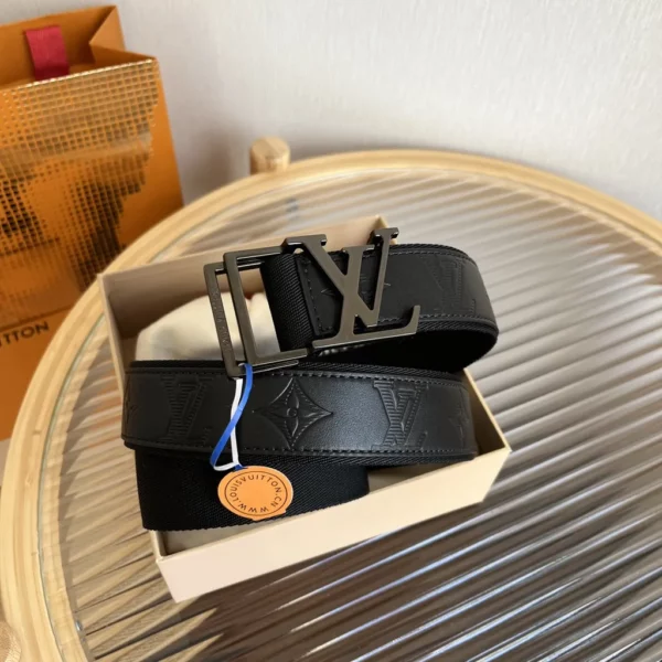 Louis Vuitton belt