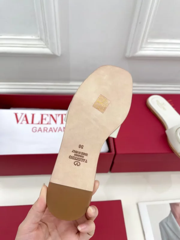 Valentino shoes - Reps shoes