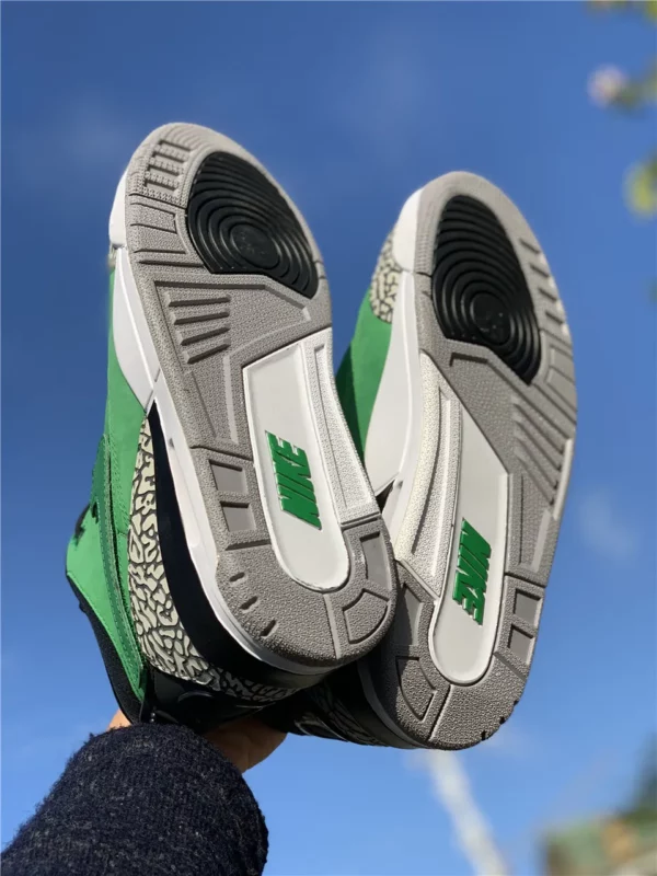 Air Jordan 3 Tinker Oregon Ducks PE - 2018-12-24 - Replica shoes