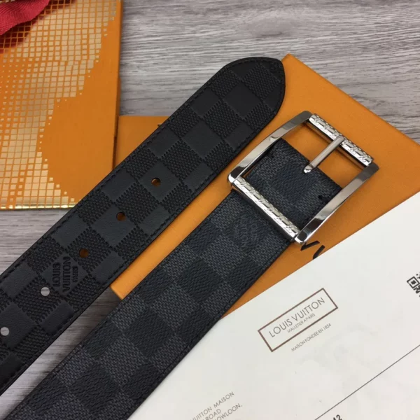 Louis Vuitton belt