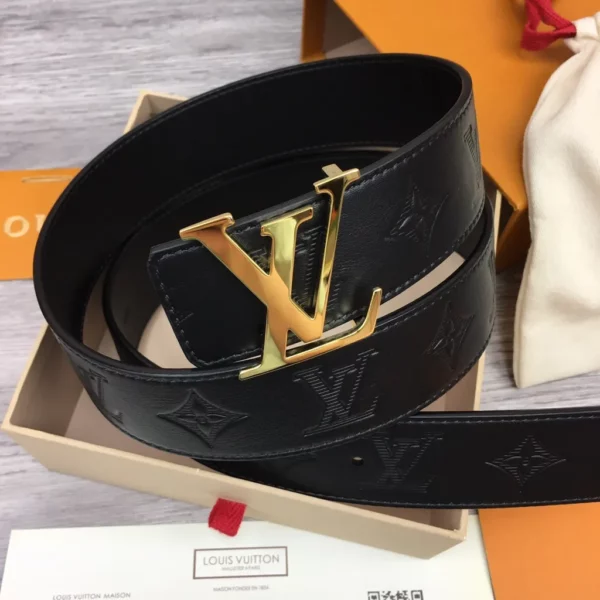 Louis Vuitton belt