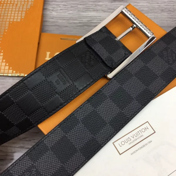 Louis Vuitton belt