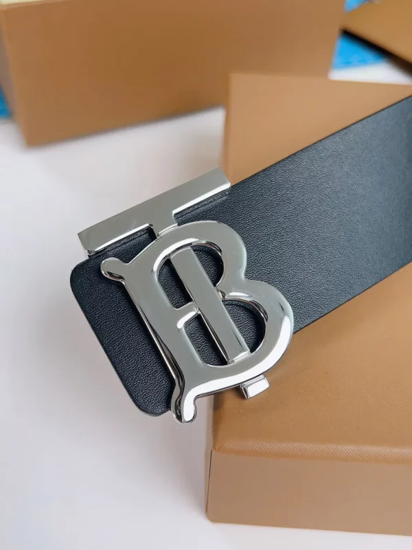 Burberry belt