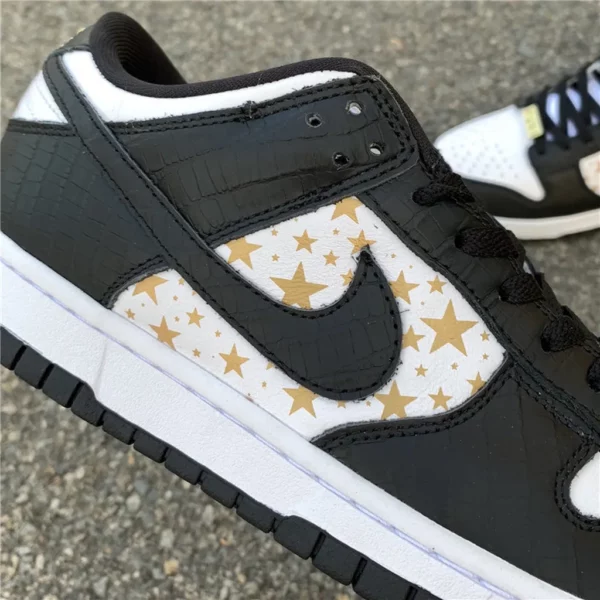 Supreme x Nike SB Dunk Low Black Stars - Replica shoes